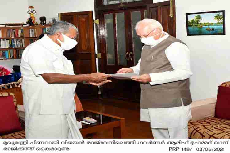 Governor Arif Mohammed Khan receives resignation from Chief minister Pinarayi Vijayan